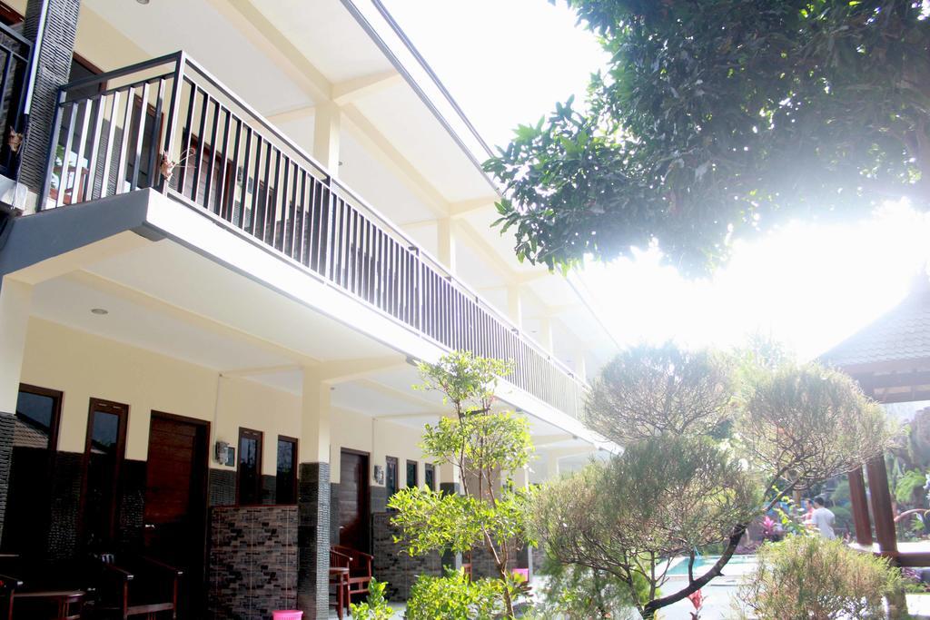 Jenny Bunker Homestay Кута Экстерьер фото