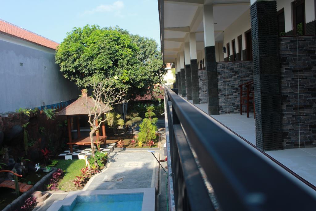 Jenny Bunker Homestay Кута Экстерьер фото